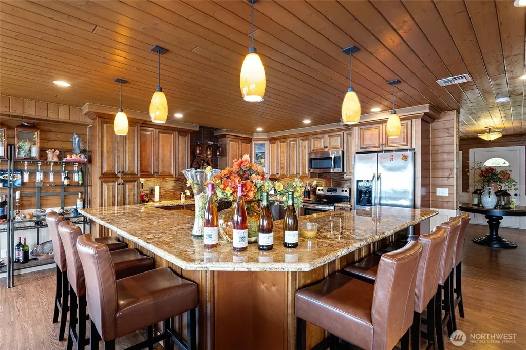 8116 Naketa Beach Walk Mukilteo WA 98275