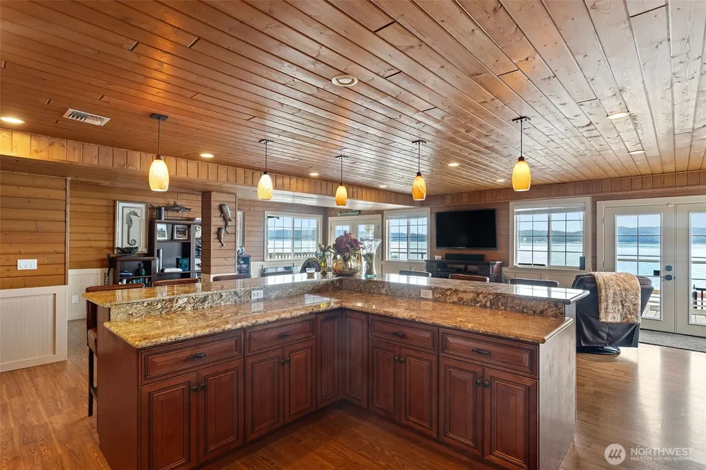 8116 Naketa Beach Walk Mukilteo WA 98275