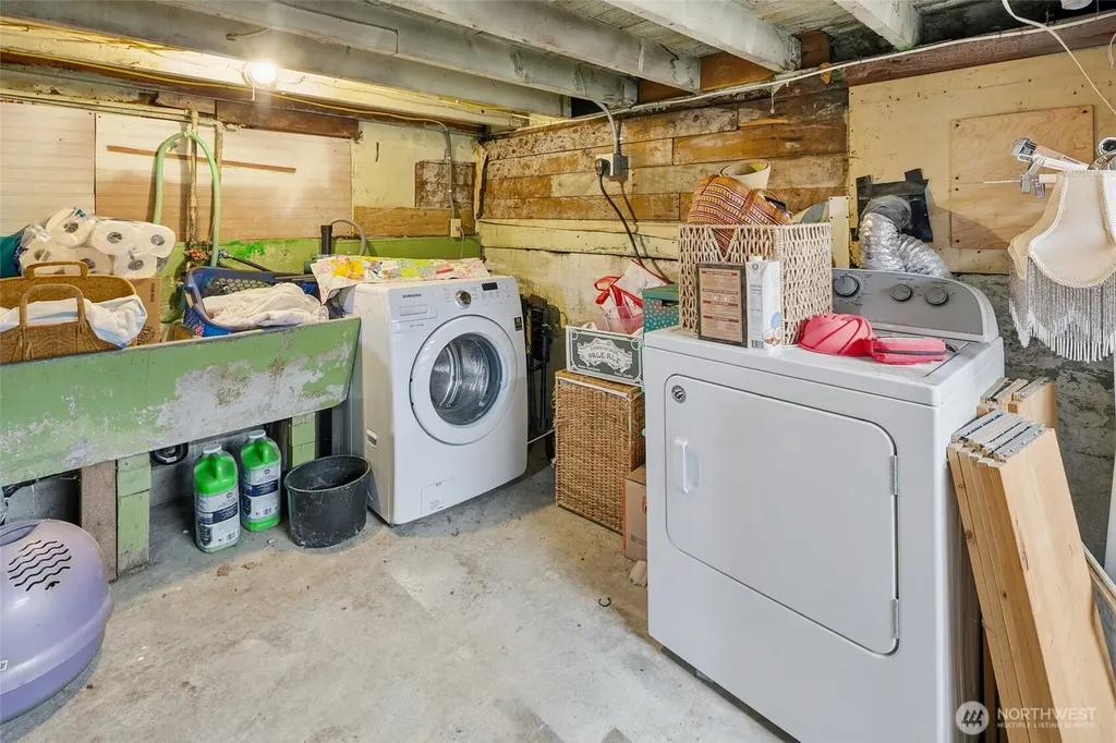 1235 S 101st Street Seattle WA 98168