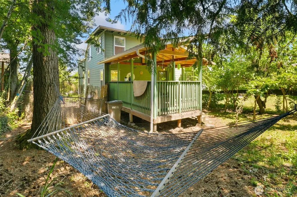 1235 S 101st Street Seattle WA 98168