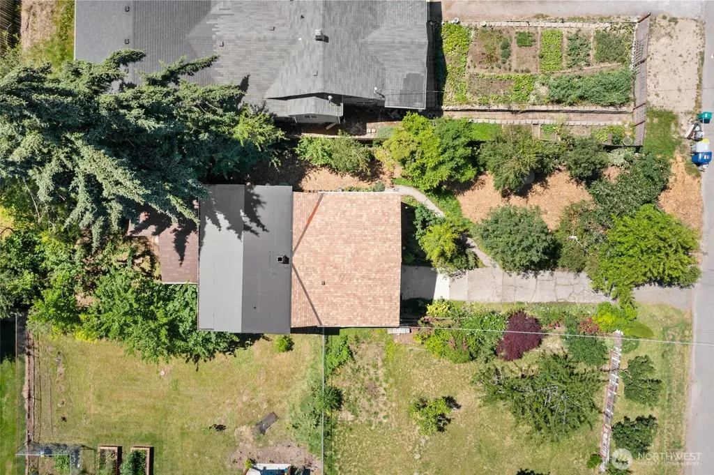 1235 S 101st Street Seattle WA 98168