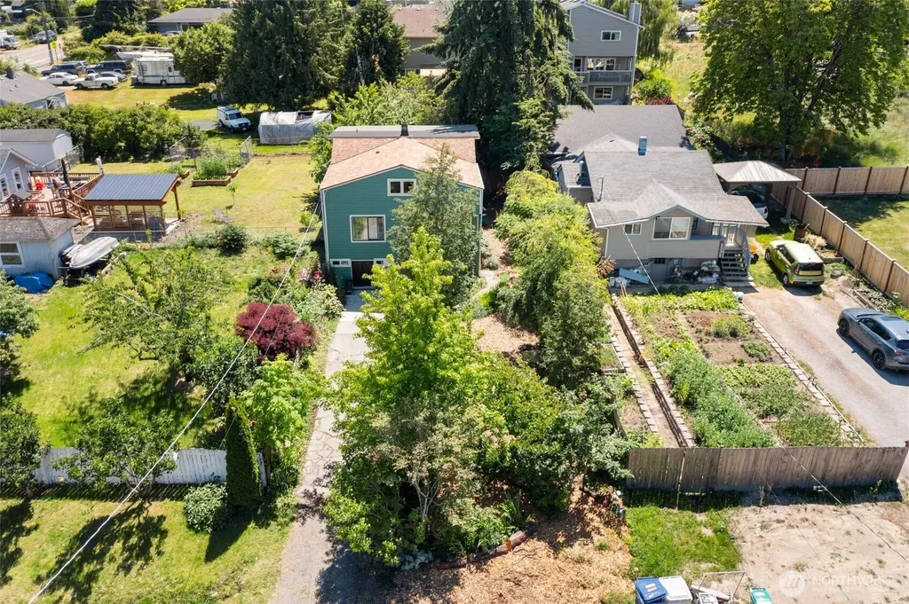 1235 S 101st Street Seattle WA 98168