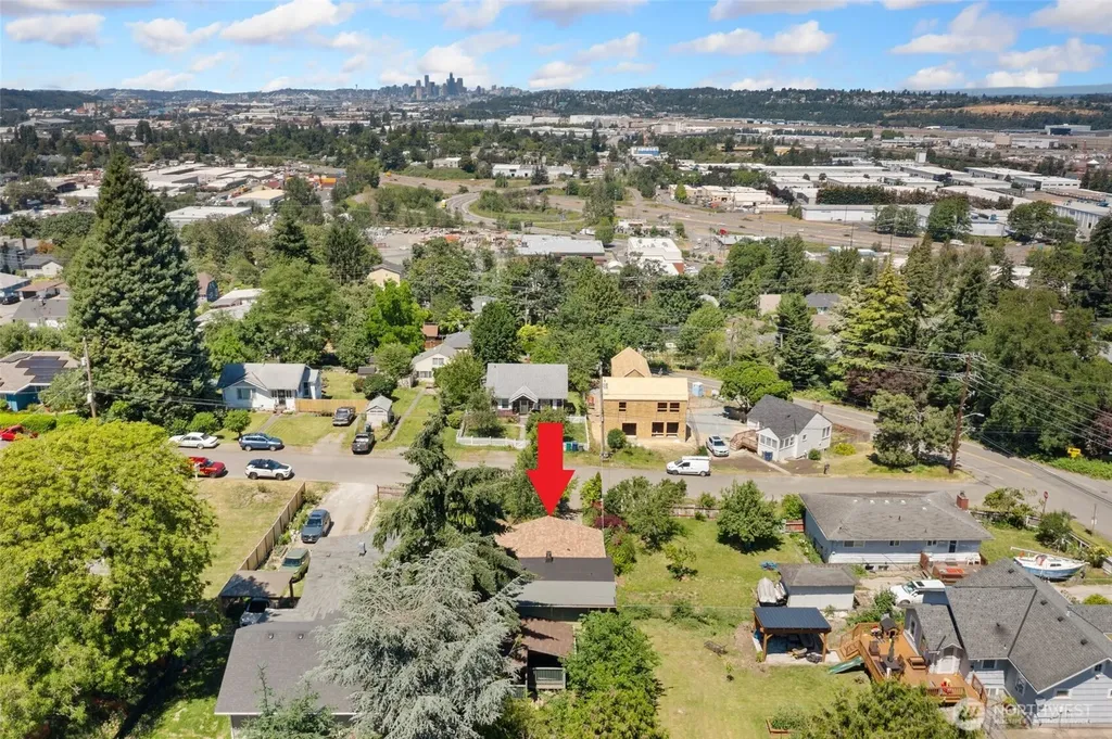 1235 S 101st Street Seattle WA 98168