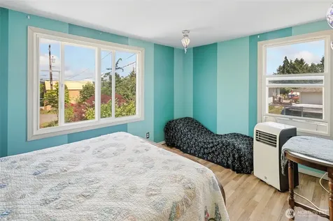 1235 S 101st Street Seattle WA 98168