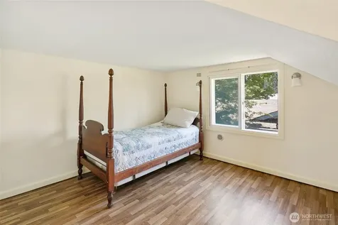 1235 S 101st Street Seattle WA 98168