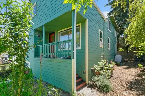 1235 S 101st Street Seattle WA 98168