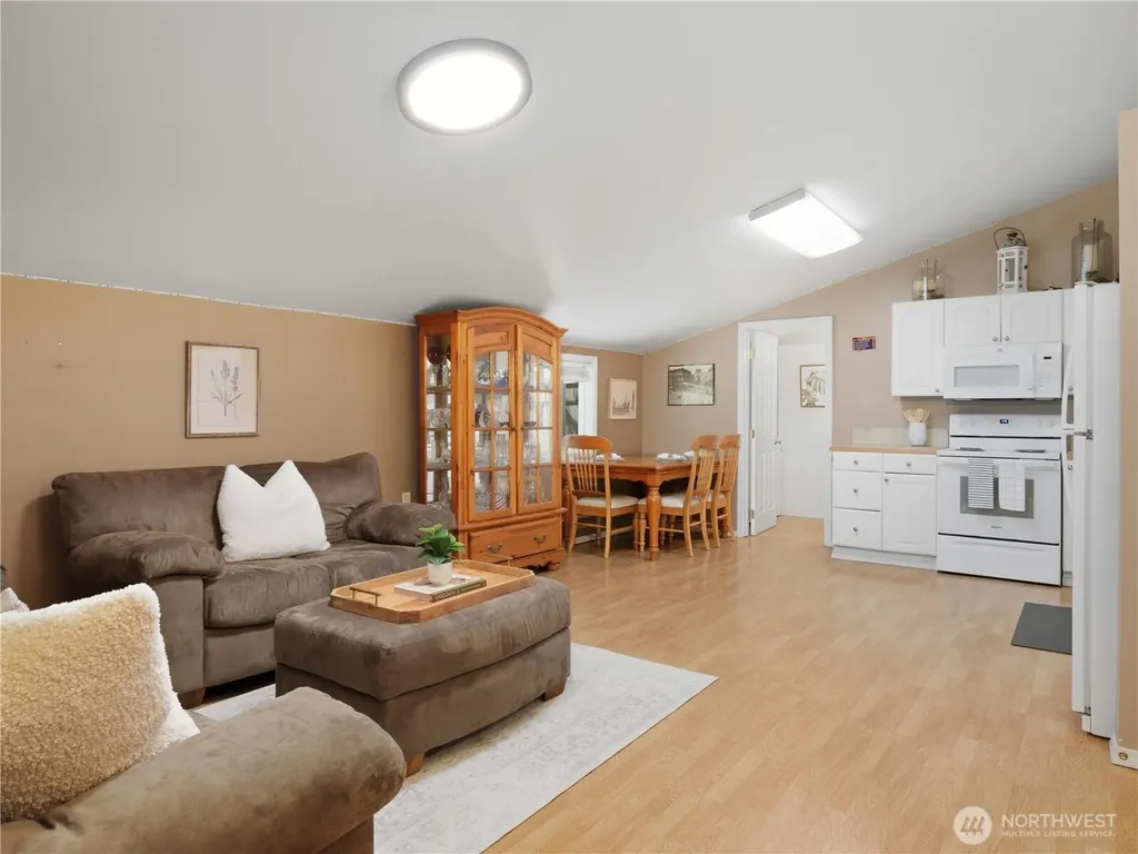 431 S Davies Road Lake Stevens WA 98258
