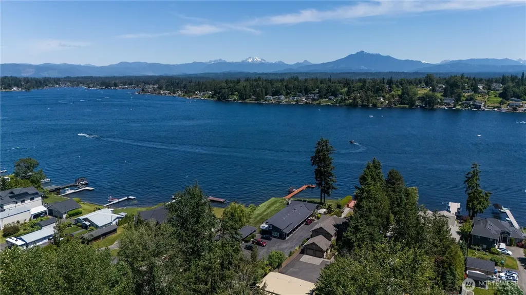 431 S Davies Road Lake Stevens WA 98258