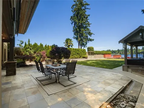 431 S Davies Road Lake Stevens WA 98258