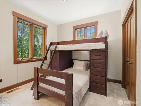 431 S Davies Road Lake Stevens WA 98258