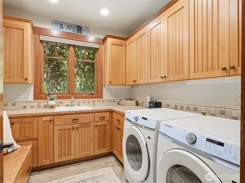 431 S Davies Road Lake Stevens WA 98258