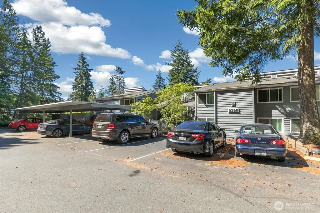 9398 Redmond-woodinville Road NE Redmond WA 98052