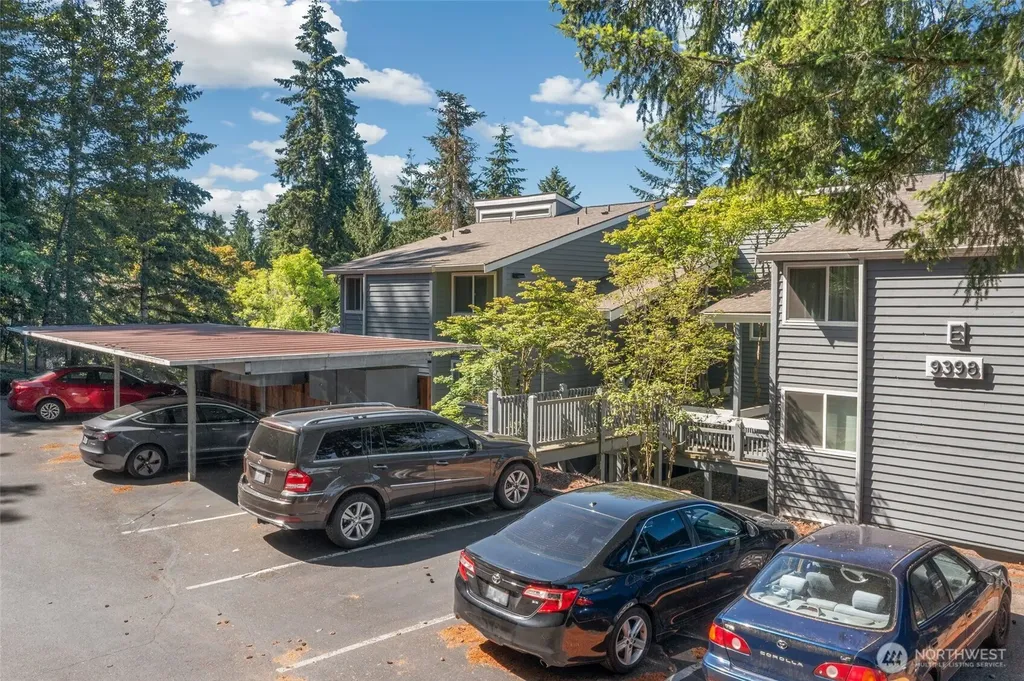 9398 Redmond-woodinville Road NE Redmond WA 98052