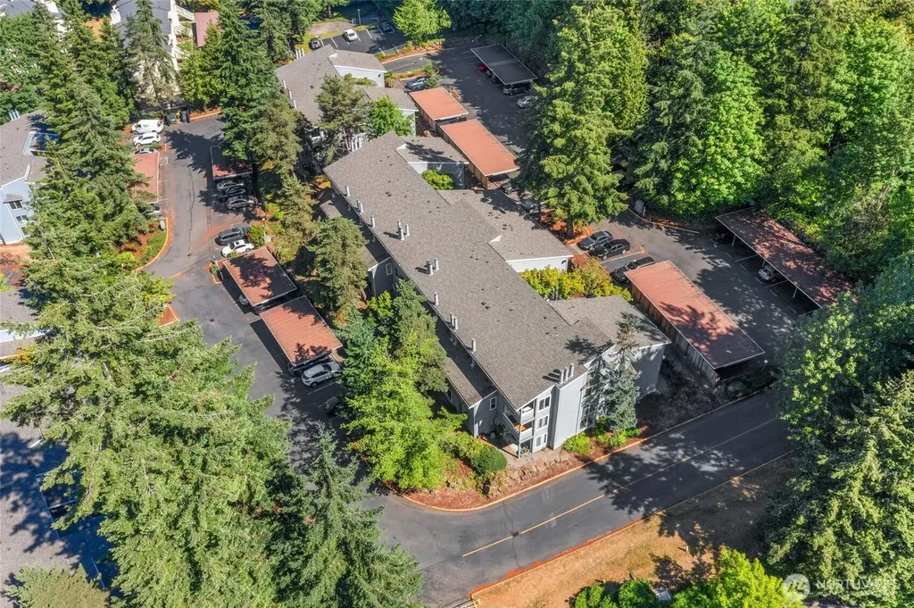9398 Redmond-woodinville Road NE Redmond WA 98052