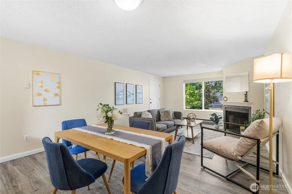 9398 Redmond-woodinville Road NE Redmond WA 98052