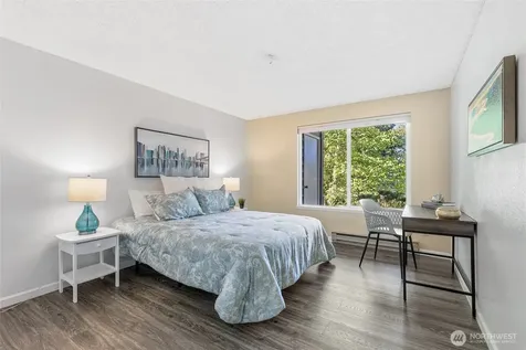 9398 Redmond-woodinville Road NE Redmond WA 98052