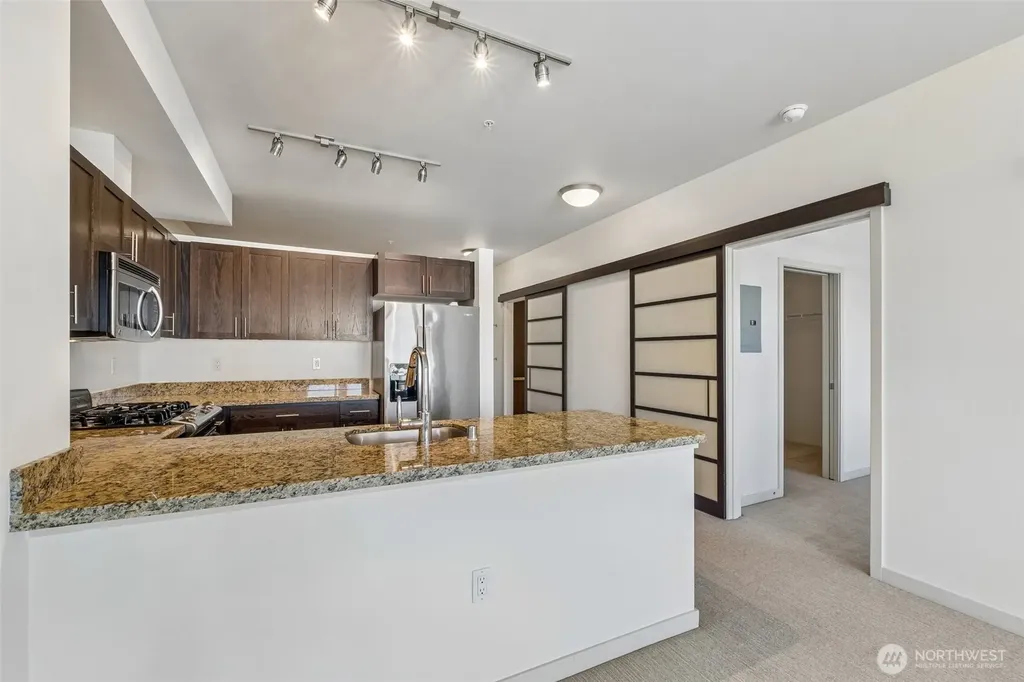 15100 6th Avenue SW Burien WA 98166