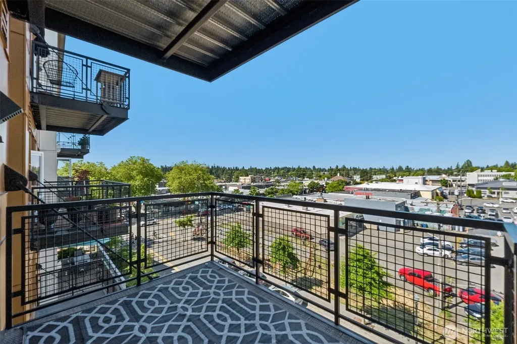 15100 6th Avenue SW Burien WA 98166