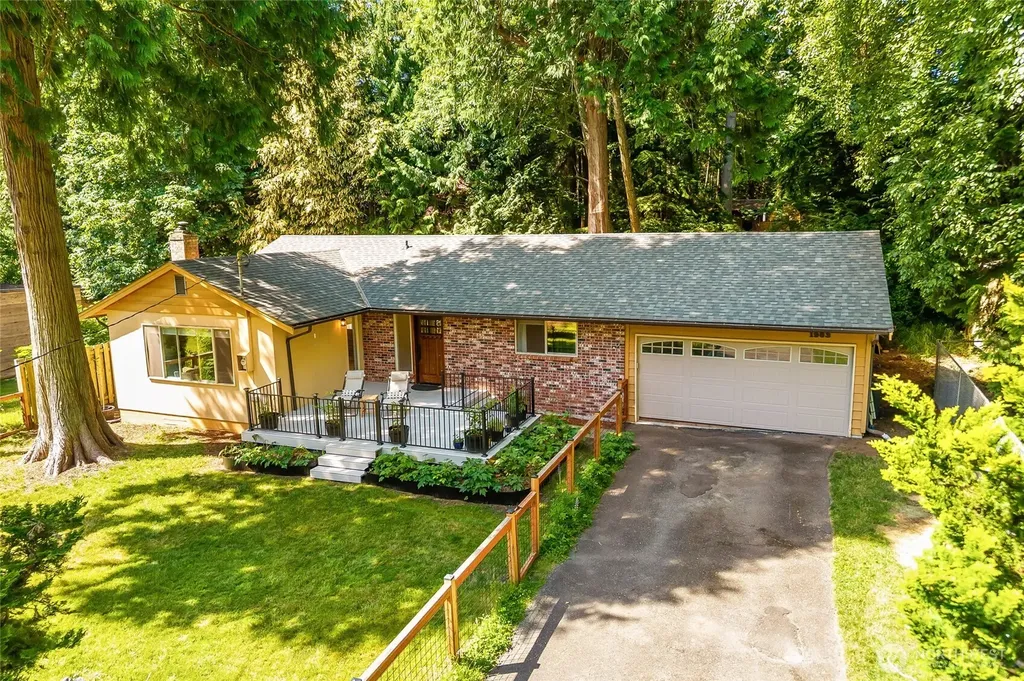 1983 Cedar Park Drive Point Roberts WA 98281