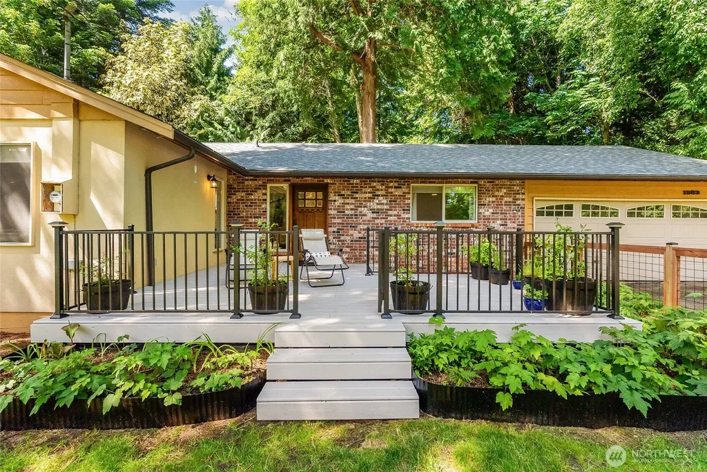 1983 Cedar Park Drive Point Roberts WA 98281