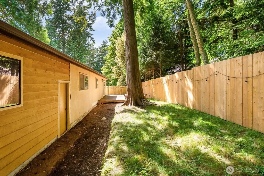 1983 Cedar Park Drive Point Roberts WA 98281