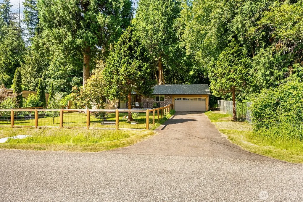 1983 Cedar Park Drive Point Roberts WA 98281