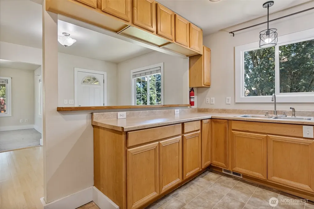 410 118th Street S Tacoma WA 98444