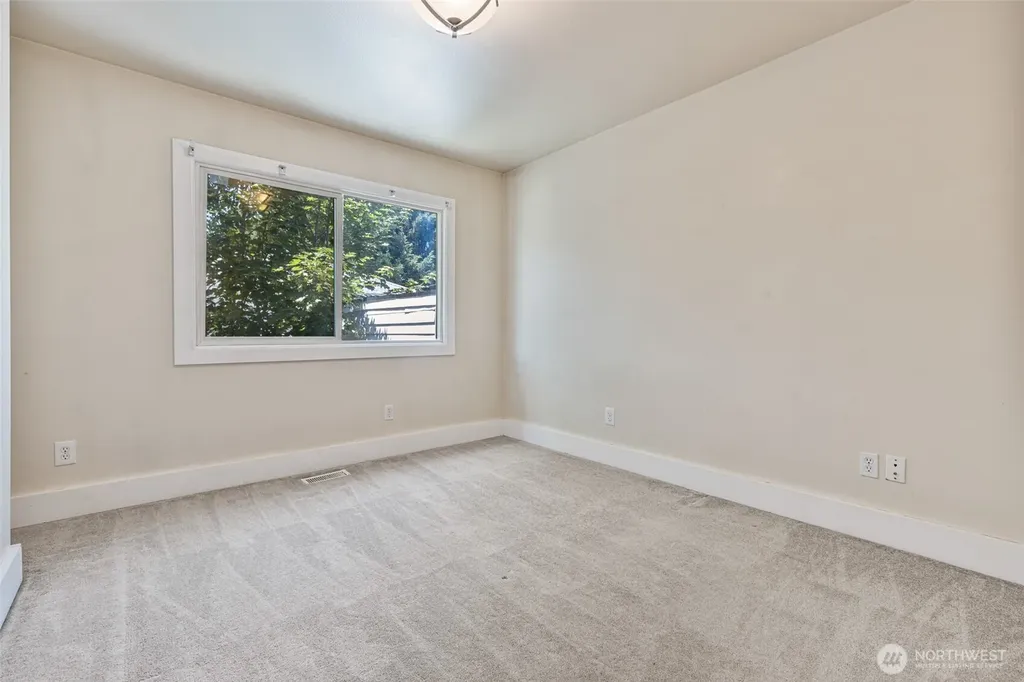 410 118th Street S Tacoma WA 98444