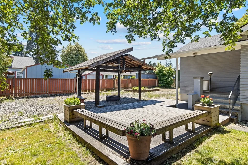 410 118th Street S Tacoma WA 98444