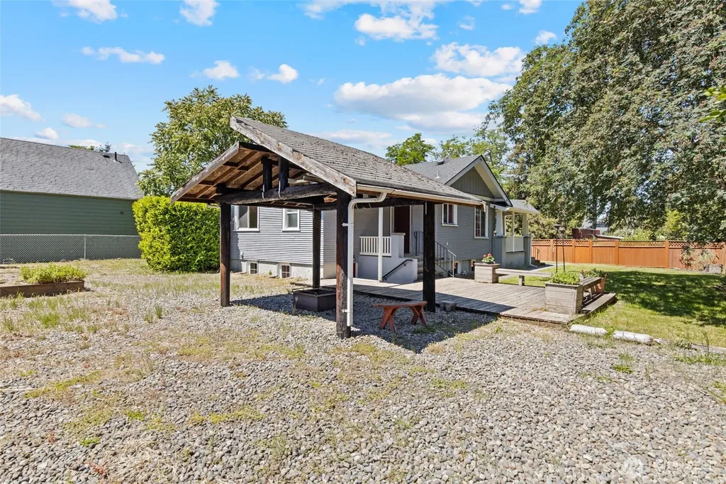 410 118th Street S Tacoma WA 98444