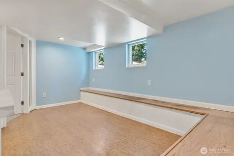 410 118th Street S Tacoma WA 98444