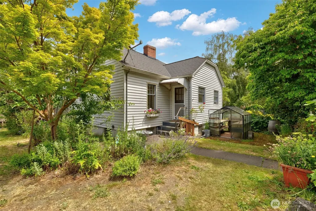 20 Hadlock Avenue Port Hadlock WA 98339