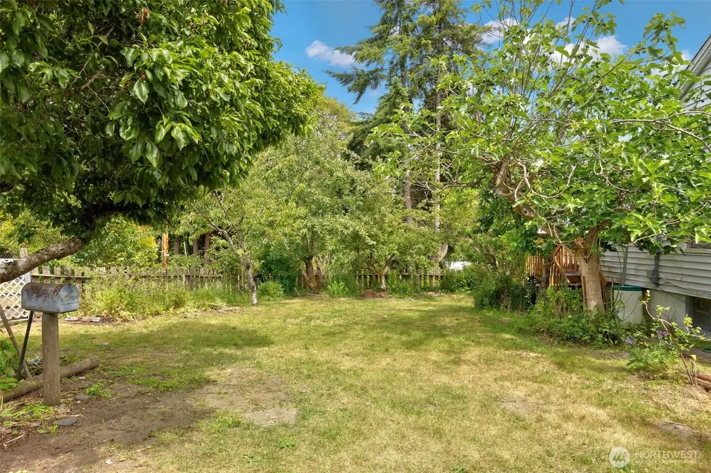 20 Hadlock Avenue Port Hadlock WA 98339