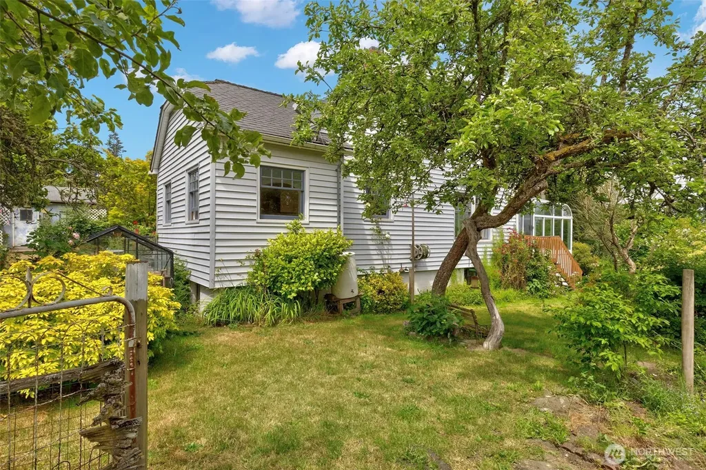 20 Hadlock Avenue Port Hadlock WA 98339