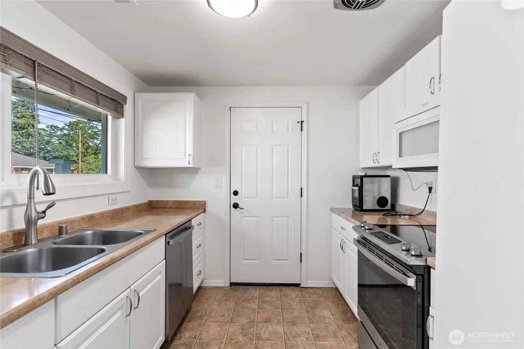 1000 D Street SE Auburn WA 98002