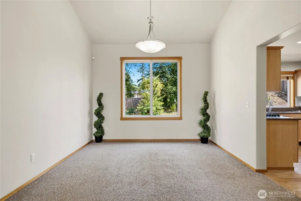 11902 SE 277th Street Kent WA 98030