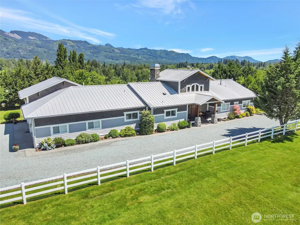 15892 Larson Lane Mount Vernon WA 98273
