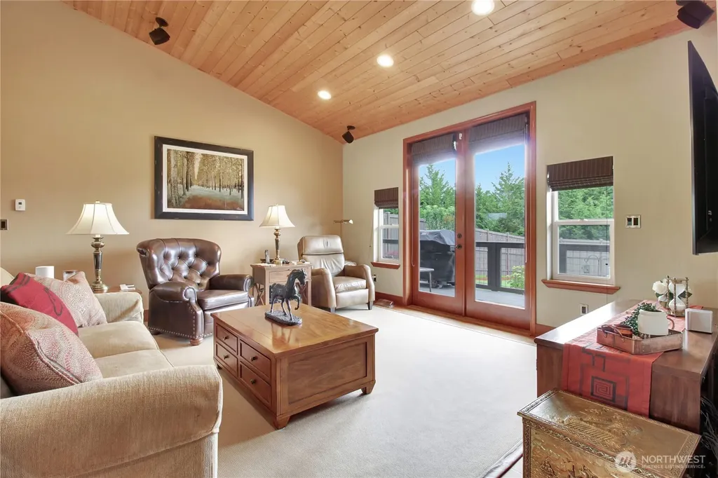 15892 Larson Lane Mount Vernon WA 98273