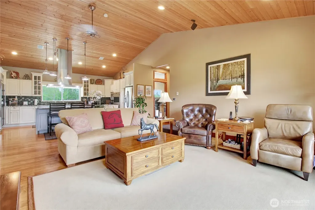 15892 Larson Lane Mount Vernon WA 98273
