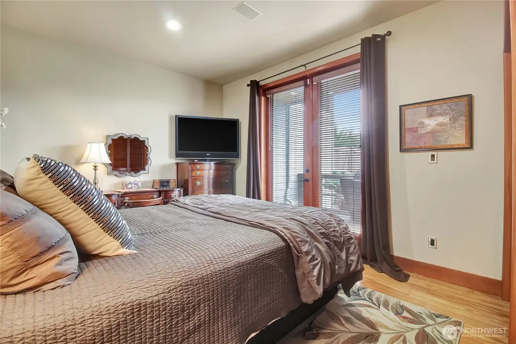 15892 Larson Lane Mount Vernon WA 98273