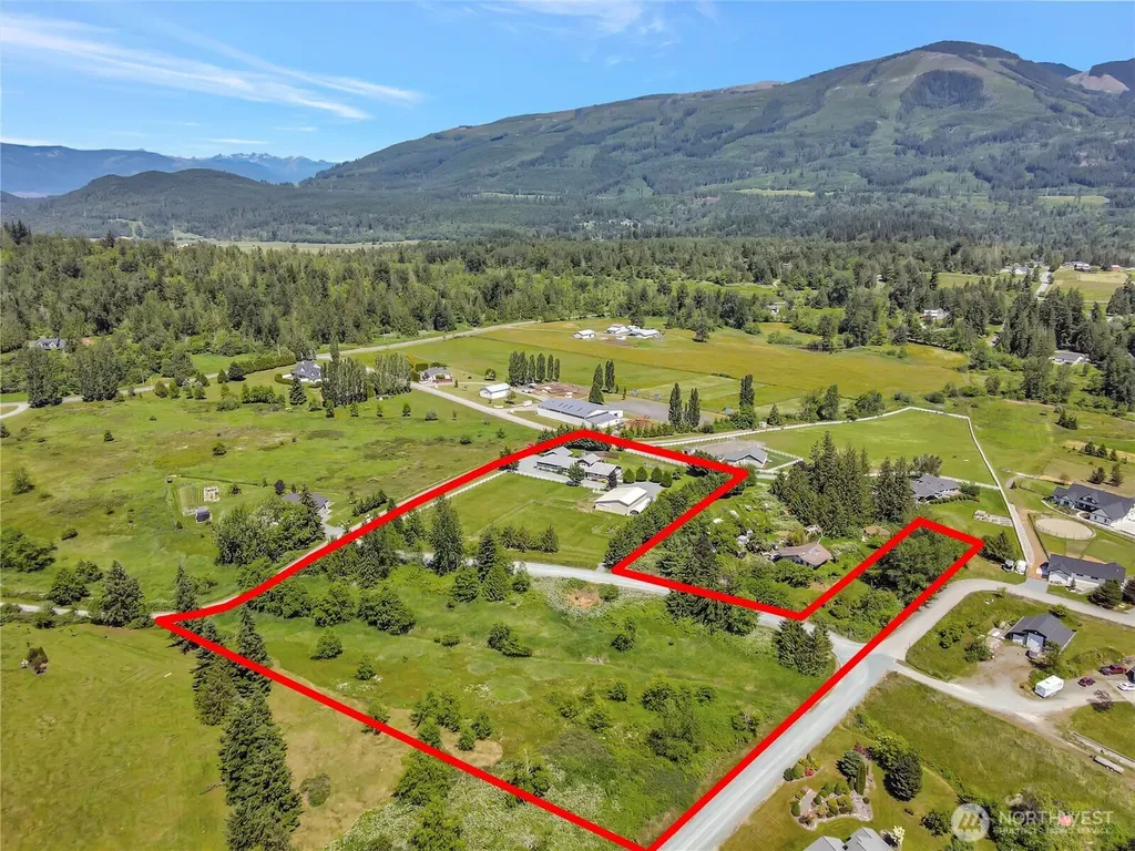 15892 Larson Lane Mount Vernon WA 98273