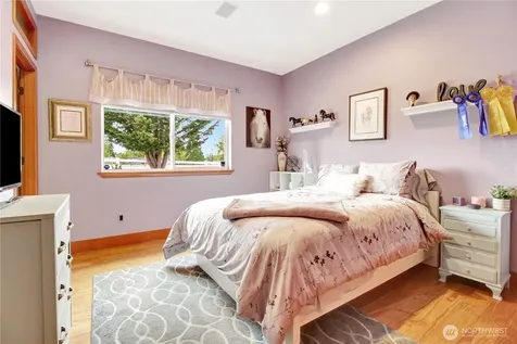 15892 Larson Lane Mount Vernon WA 98273