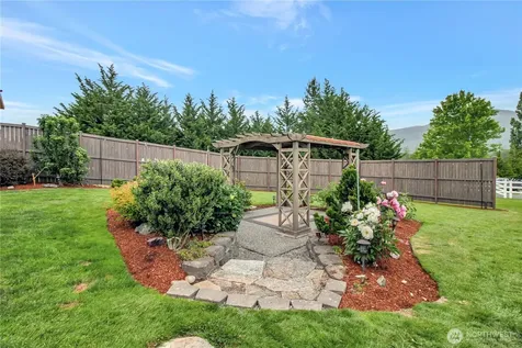 15892 Larson Lane Mount Vernon WA 98273
