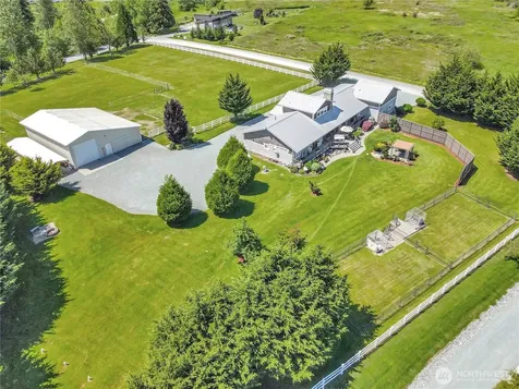 15892 Larson Lane Mount Vernon WA 98273