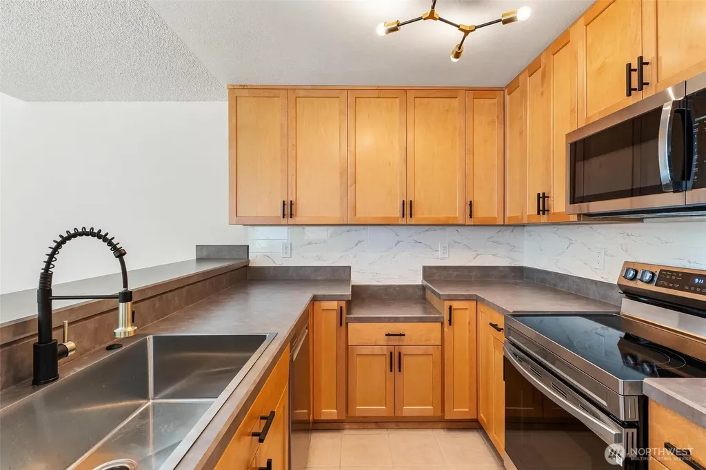 4415 145th Avenue NE Bellevue WA 98007