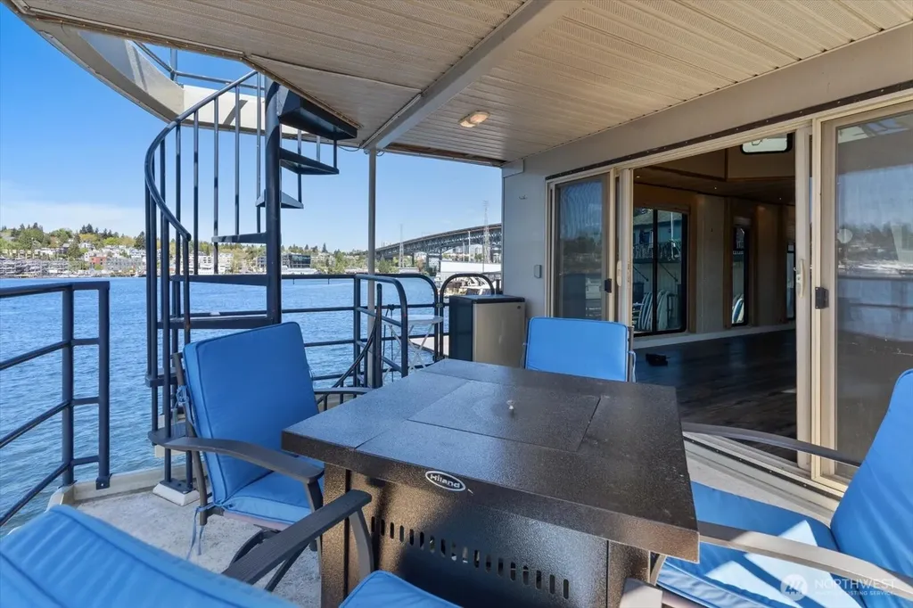 11 E Allison Street Seattle WA 98102