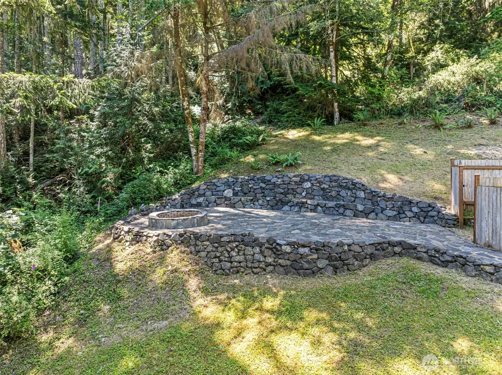 11435 Symes Road NW Bremerton WA 98312