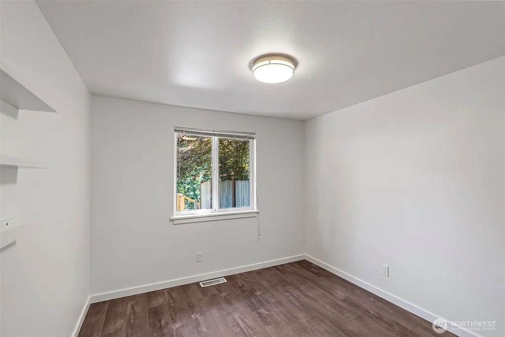11435 Symes Road NW Bremerton WA 98312