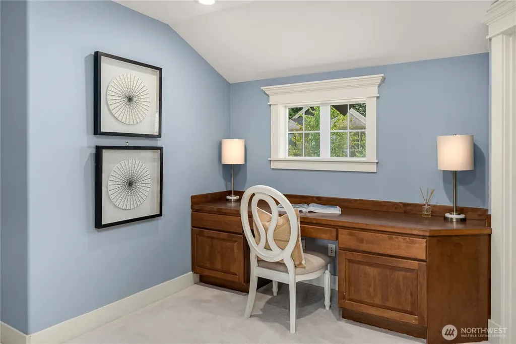 2534 NW Stoney Creek Drive Issaquah WA 98027