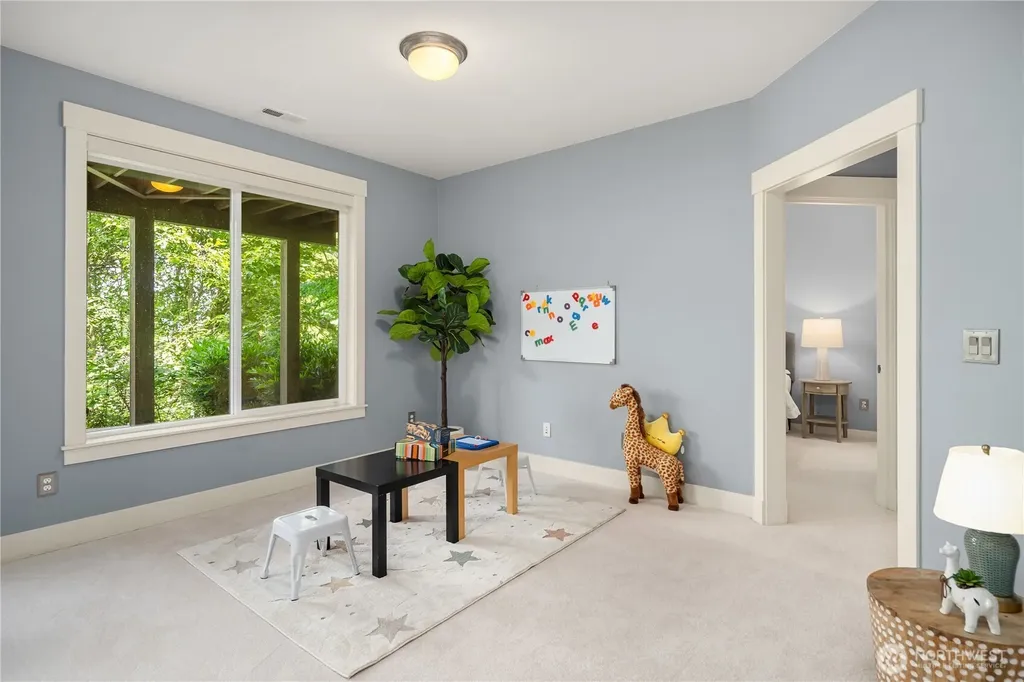 2534 NW Stoney Creek Drive Issaquah WA 98027
